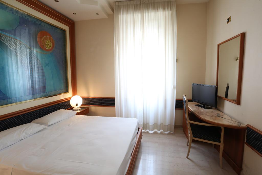 Hotel Europa Foggia Exterior photo
