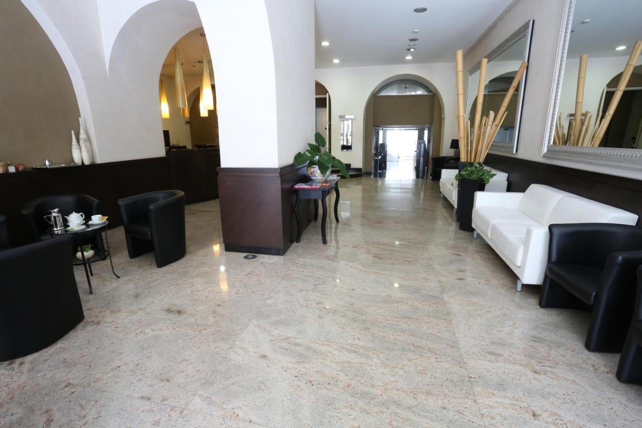Hotel Europa Foggia Exterior photo